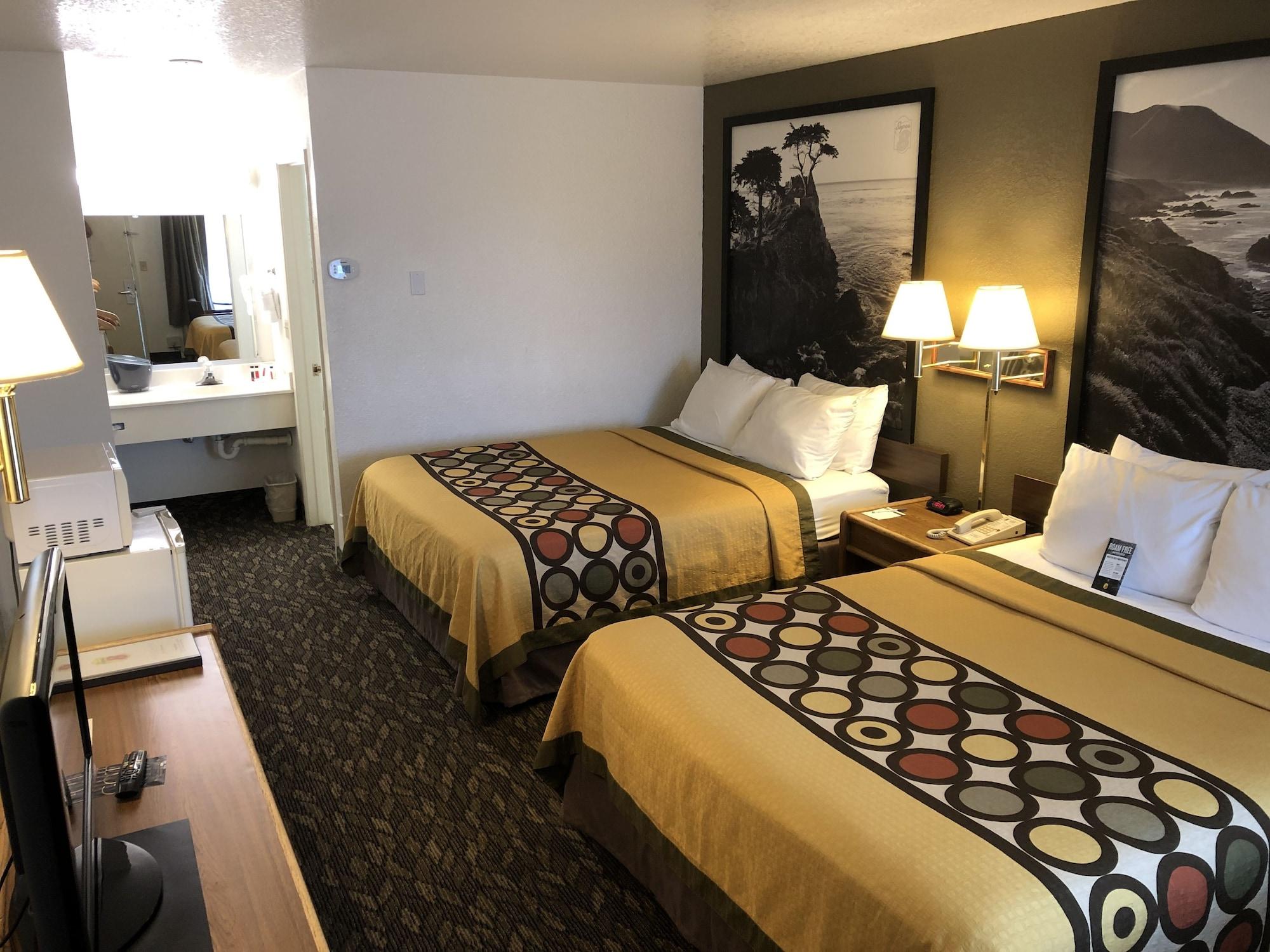 Super 8 By Wyndham Fort Bragg Exterior foto
